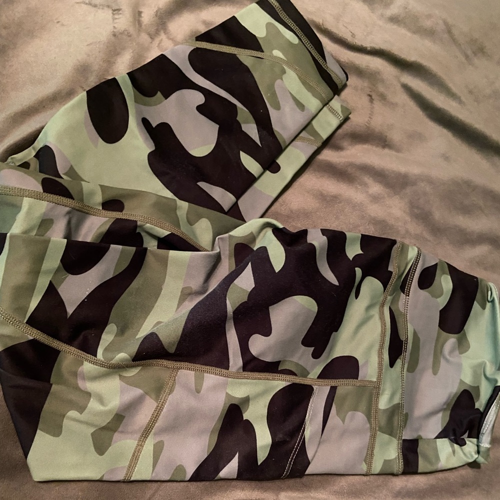 Camo zyia leggings